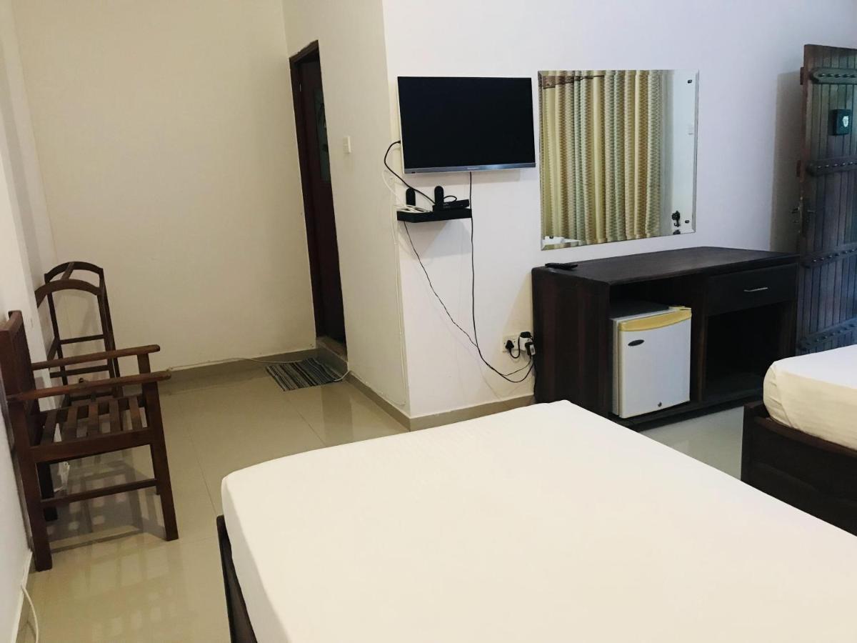 Yala Safari Village Thissamaharama Maha Akurugoda Bagian luar foto